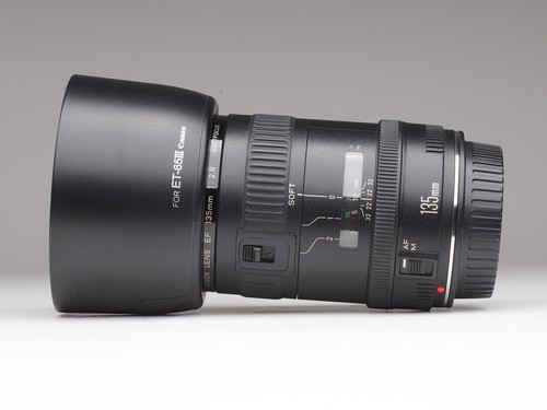 Canon 135mm 8 - 135mm, f/2.8