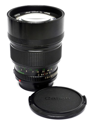 Canon lens 135mm - lens, f/2